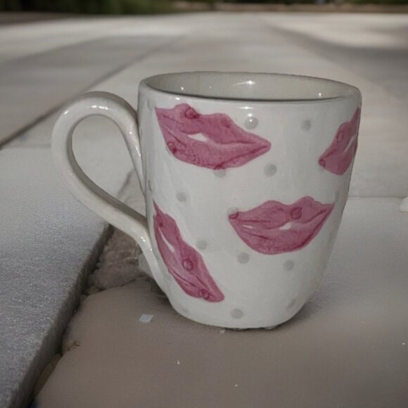 Hand-Painted Ceramic Mug With Pink Lips & Raised Polka Dot Design Made In Italy - Picture 2 of 11